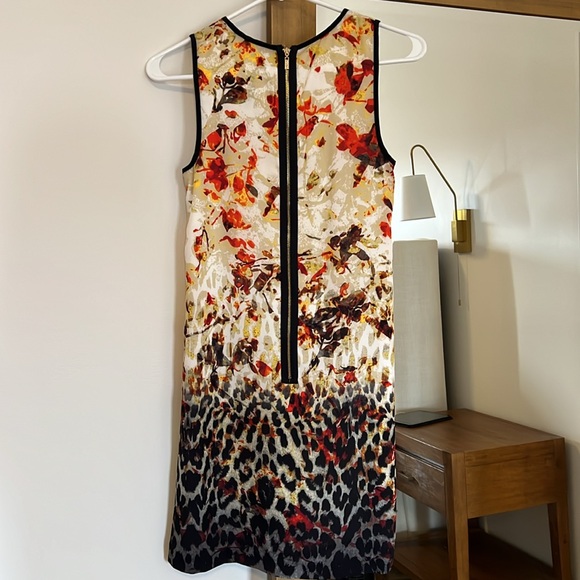 Kenzie dress size XS. - Picture 2 of 3